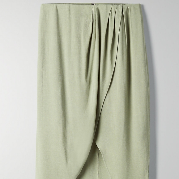 Babaton 00 Green pursuit skirt - Picture 2 of 6